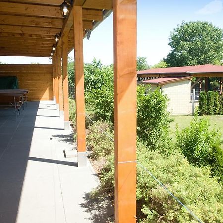 Penzion Kometa Pasohlávky Exterior photo